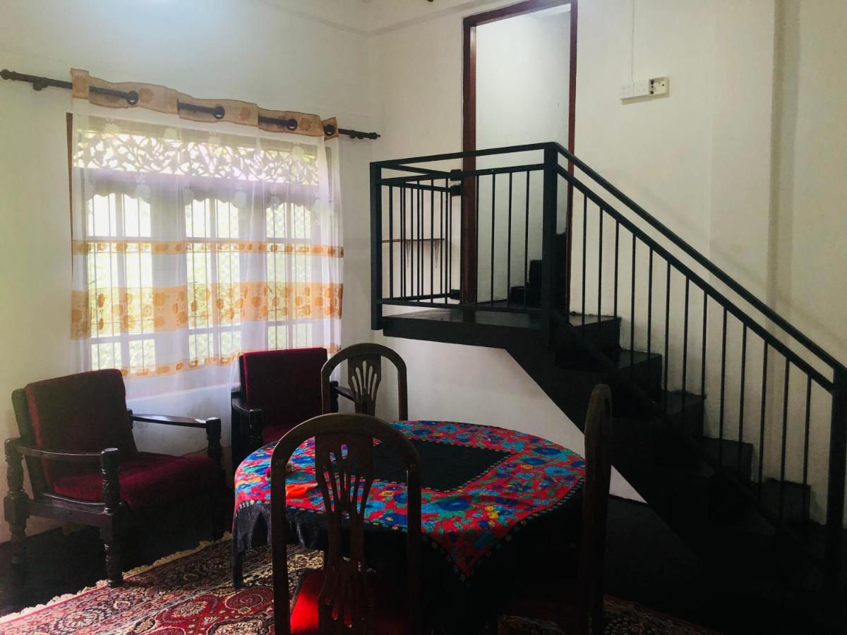 Thaaaru Villa Mirissa Bagian luar foto